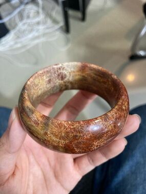 Polished Earth-Tone Stone Bangle Bracelet - Rustic Brown & Amber